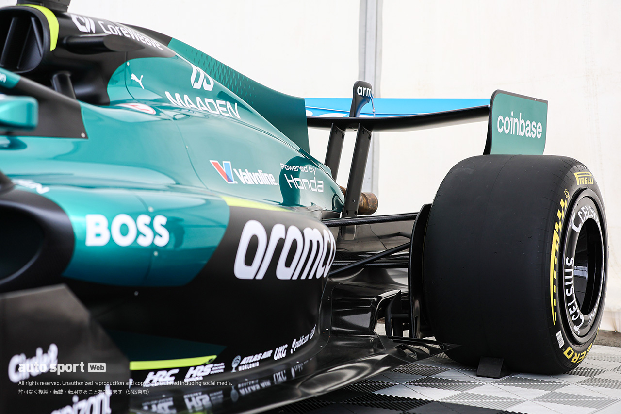 最新F1マシンがモータースポーツジャパン2026に登場。アストンマーティン・ホンダ『AMR26』が横浜・山下ふ頭に展示中