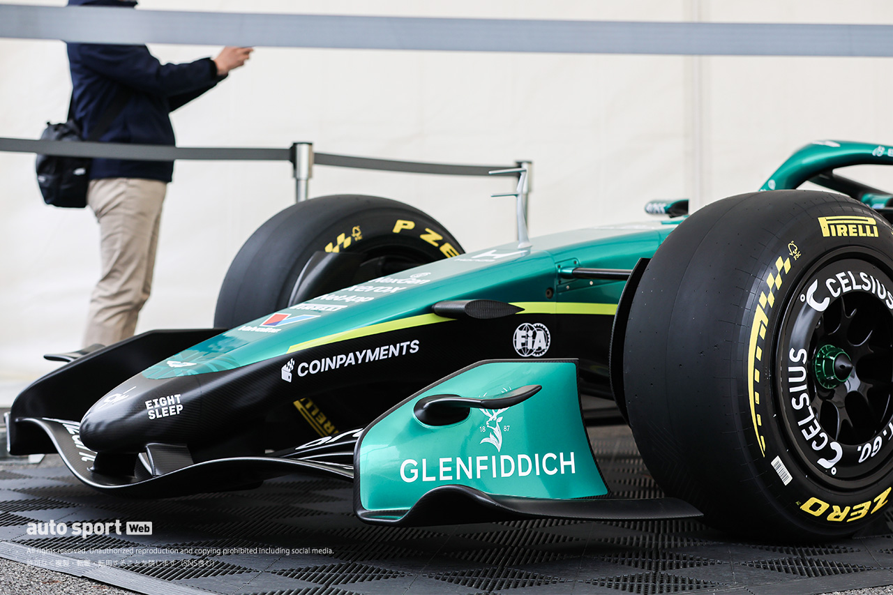 最新F1マシンがモータースポーツジャパン2026に登場。アストンマーティン・ホンダ『AMR26』が横浜・山下ふ頭に展示中
