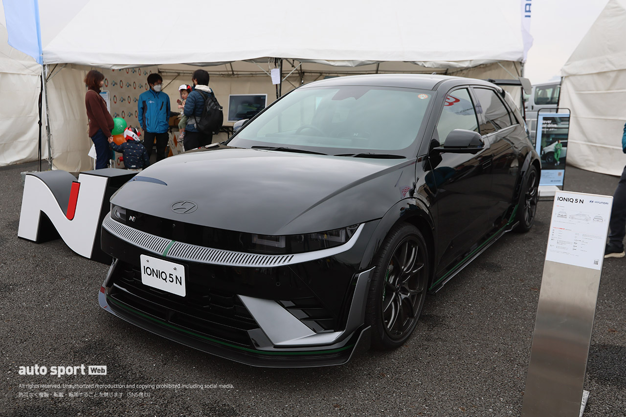 ル・マンクラス優勝＆WRCグループBの激レアロータリーマシンが横浜で力走【JAFモータースポーツジャパン2026写真日記】