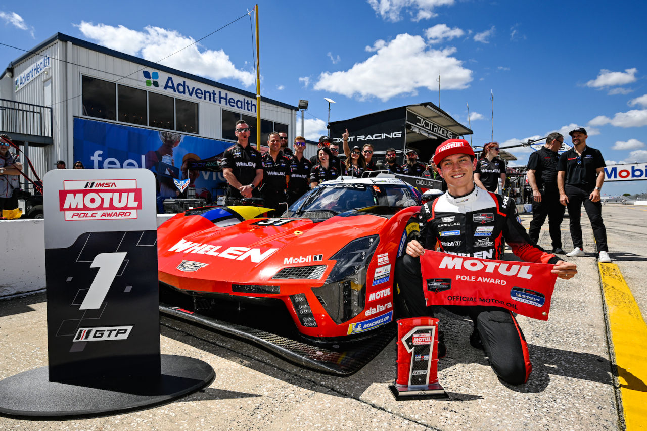 エイトケン駆るキャデラックがセブリング12時間のポール奪取。100戦目ホークスワースはライバルを圧倒