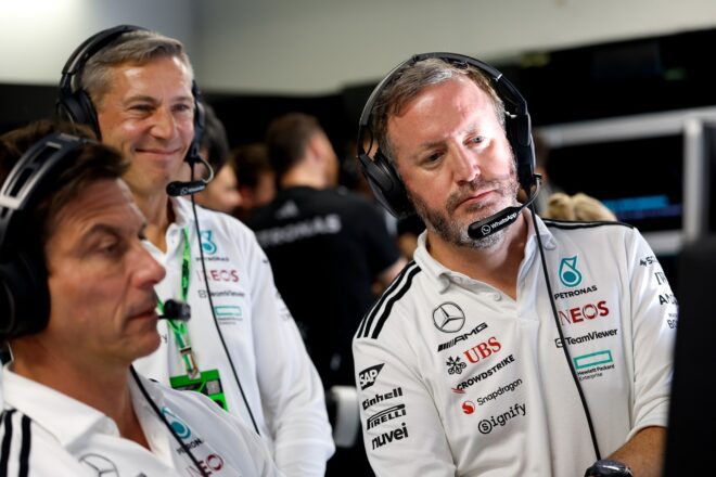 メルセデスF1チーム代表トト・ウォルフとブラッドリー・ロード