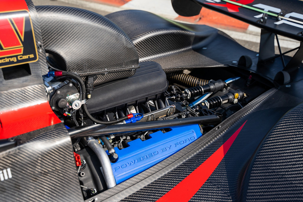 ウルフGB08エクストリームに搭載されているフォード製5.2リッター自然吸気V8エンジン