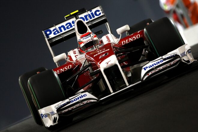 小林可夢偉（トヨタTF109）