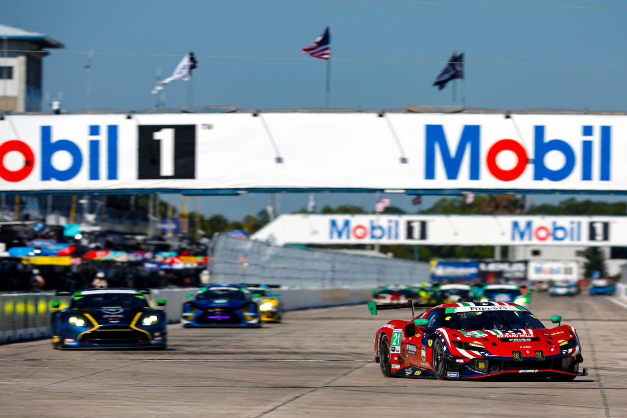 特別カラーのポルシェ・ペンスキーが逆転で1-2達成。GTDプロも911 GT3 Rがワン・ツー飾る【セブリング12時間レース決勝レポート】