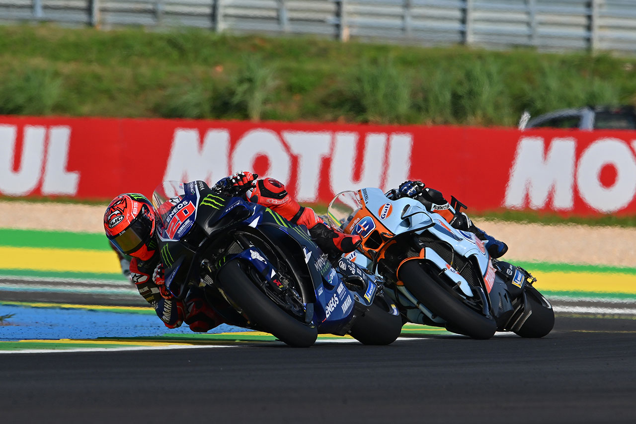 クアルタラロ、渾身の予選で2列目確保。スプリントは先頭集団でのバトルに「あの瞬間は楽しかった」／第2戦ブラジルGP