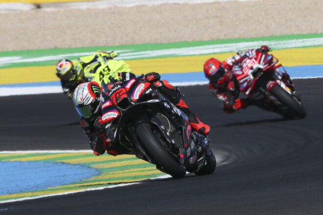 4連勝のベゼッチがランキング首位に浮上。アプリリアが1-2決める／第2戦ブラジルGP