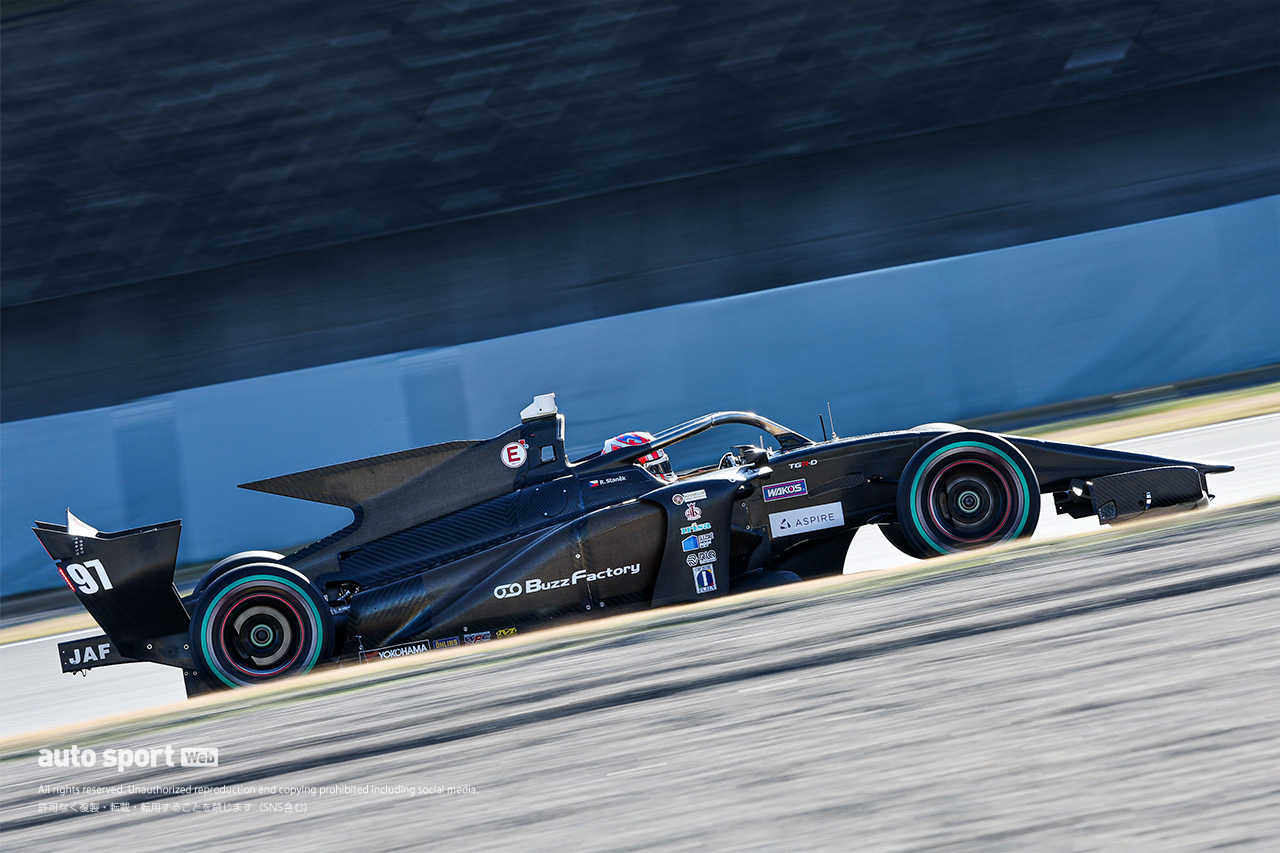 開幕ギリギリで参戦発表した新体制チーム、F2経験者スタネックの適応力にも注目【SF全チーム情報2026／Buzz MK Racing】