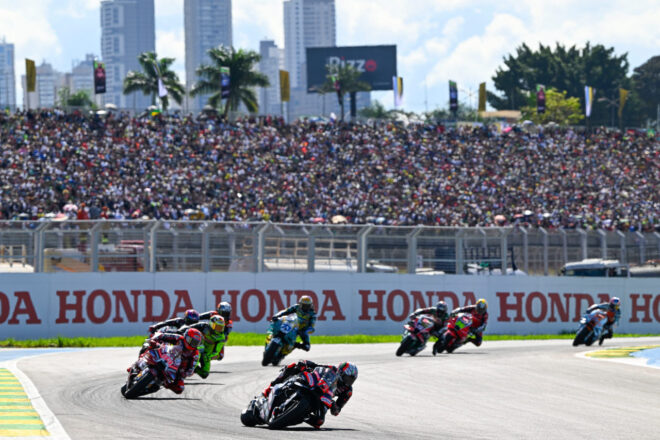 初日20番手から今季2勝目を挙げ、連勝記録更新のベゼッチ「最高の一日だった」／第2戦ブラジルGP