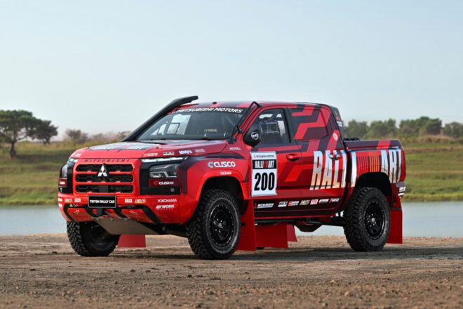 チーム三菱ラリーアート、2026年もアジアクロスカントリーラリーに参戦し連覇を狙う。『ランエボ』『パジェロ』のラリー車から着想を得た新カラー公開