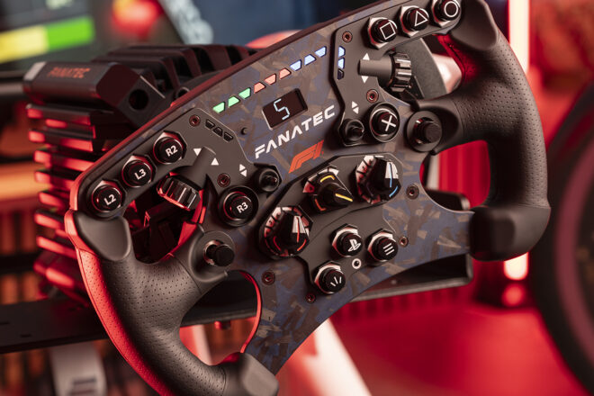 ファナテックの『ClubSport Racing Wheel F1』にはF1のロゴが入る