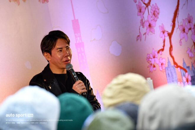 ���щ���