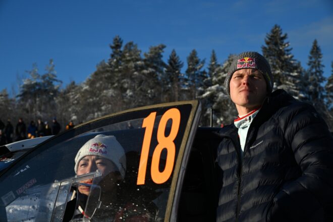 勝田のサファリ制覇を支えた、師匠タナックの手厚い遠隔サポート「ちょっとだけ攻めよう」「このコーナーは危ない」