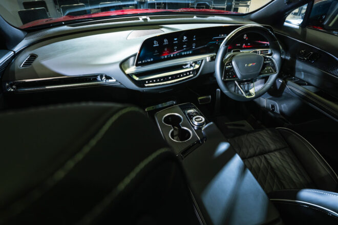 キャデラック最速SUV、レース由来の『リリックV』を発表。モータースポーツ担当が来日し鈴鹿F1に向けてエール