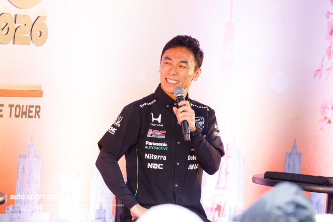 「鈴鹿がドライバーたちに愛されるのは観客との一体感。インディ500と一緒」と佐藤琢磨。F1イベントでアツいトークを披露
