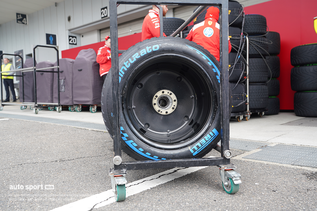 2026年F1第3戦日本GP木曜日　フェラーリのホイール＆ホイールカバー（リヤ）の内側