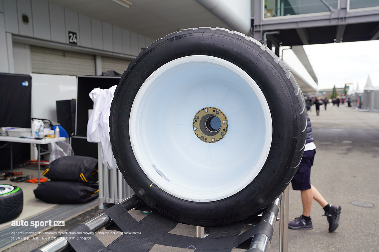 2026年F1第3戦日本GP木曜日　レーシングブルズのホイール（リヤ）