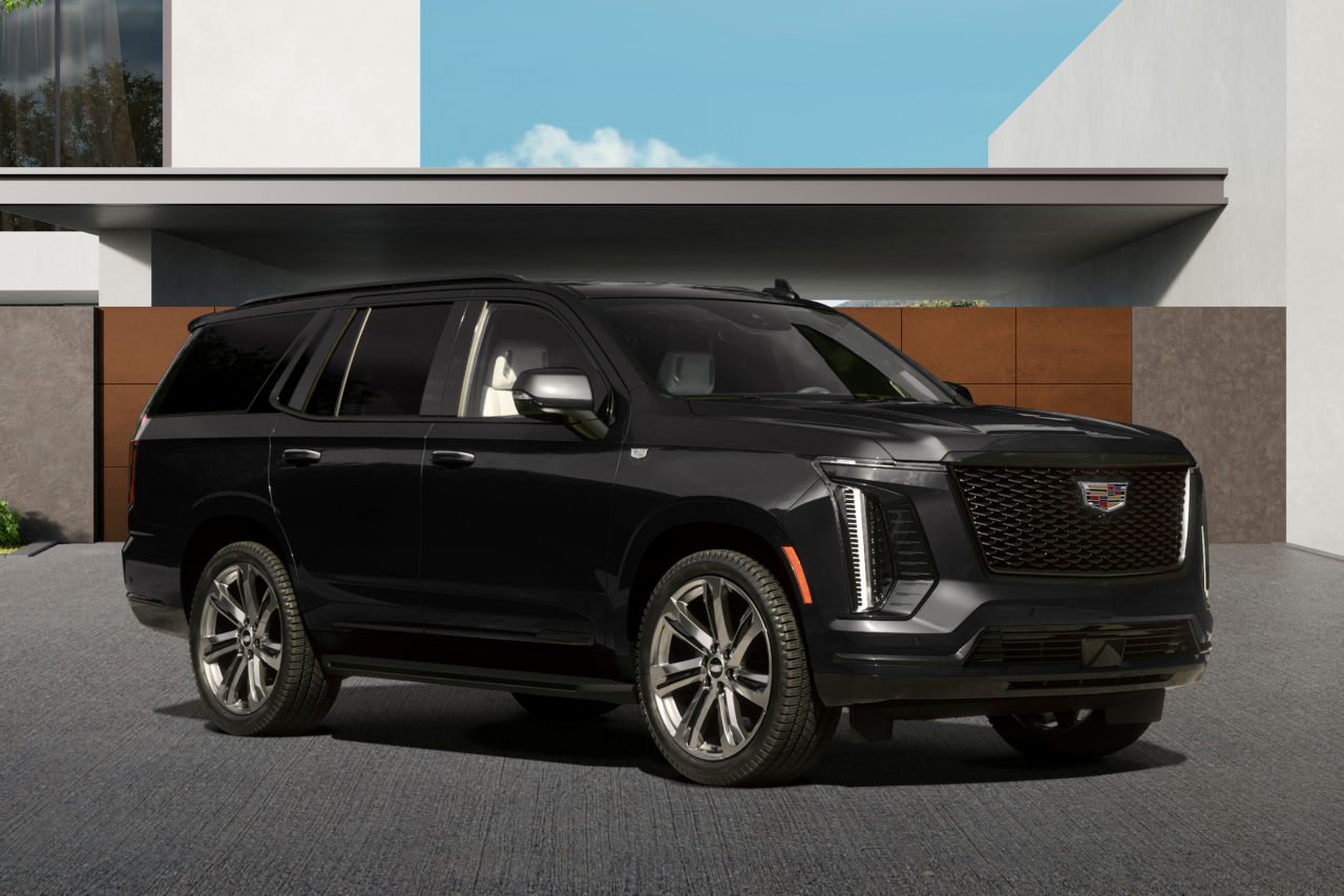 キャデラックの旗艦SUV『エスカレード』が一部仕様変更。新色登場に運転支援の強化も