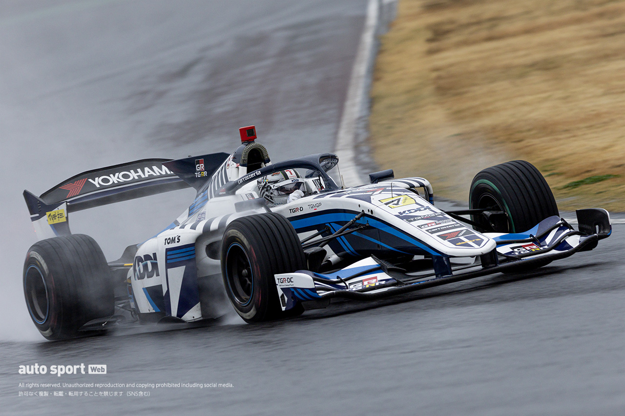 小林可夢偉（KDDI TGMGP TGR-DC）