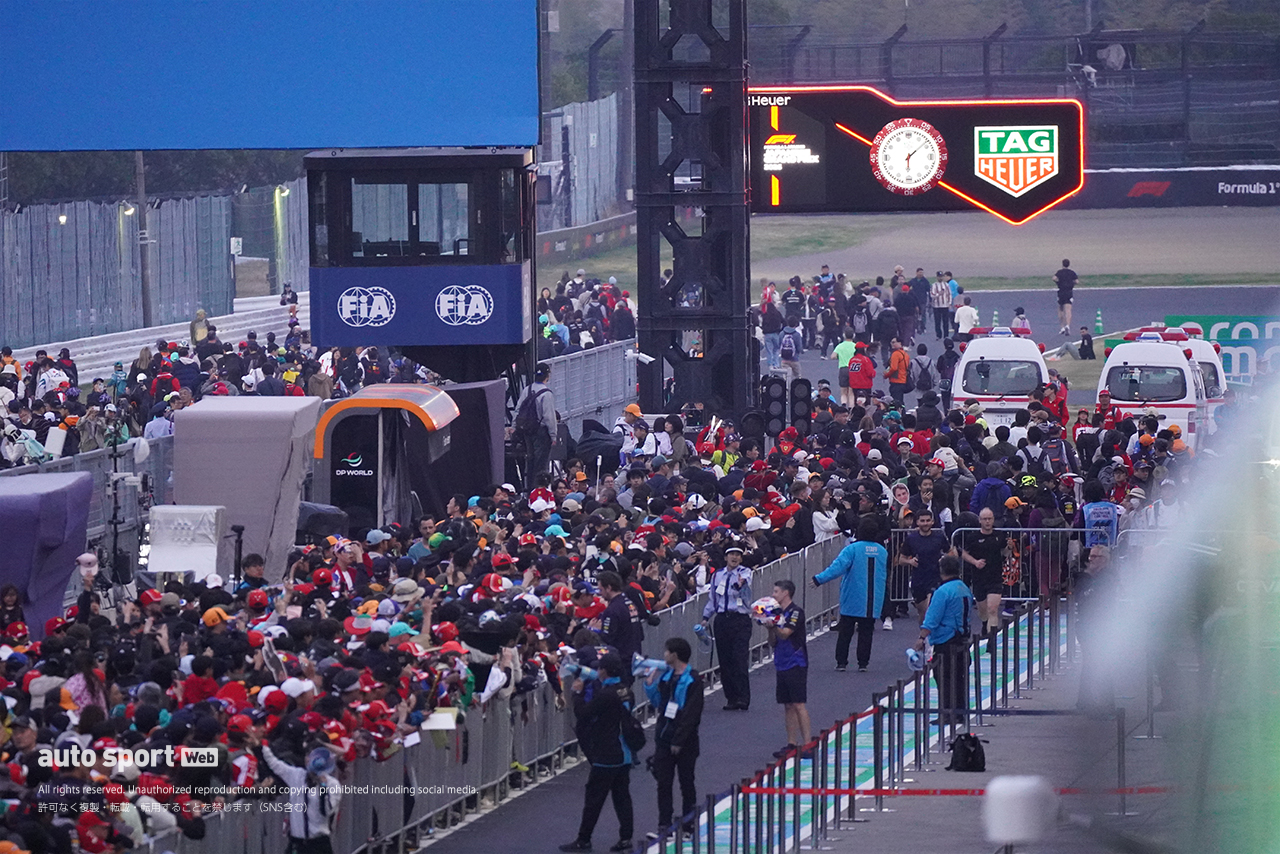 ノンストップ・ナイトピットレーンウォーク