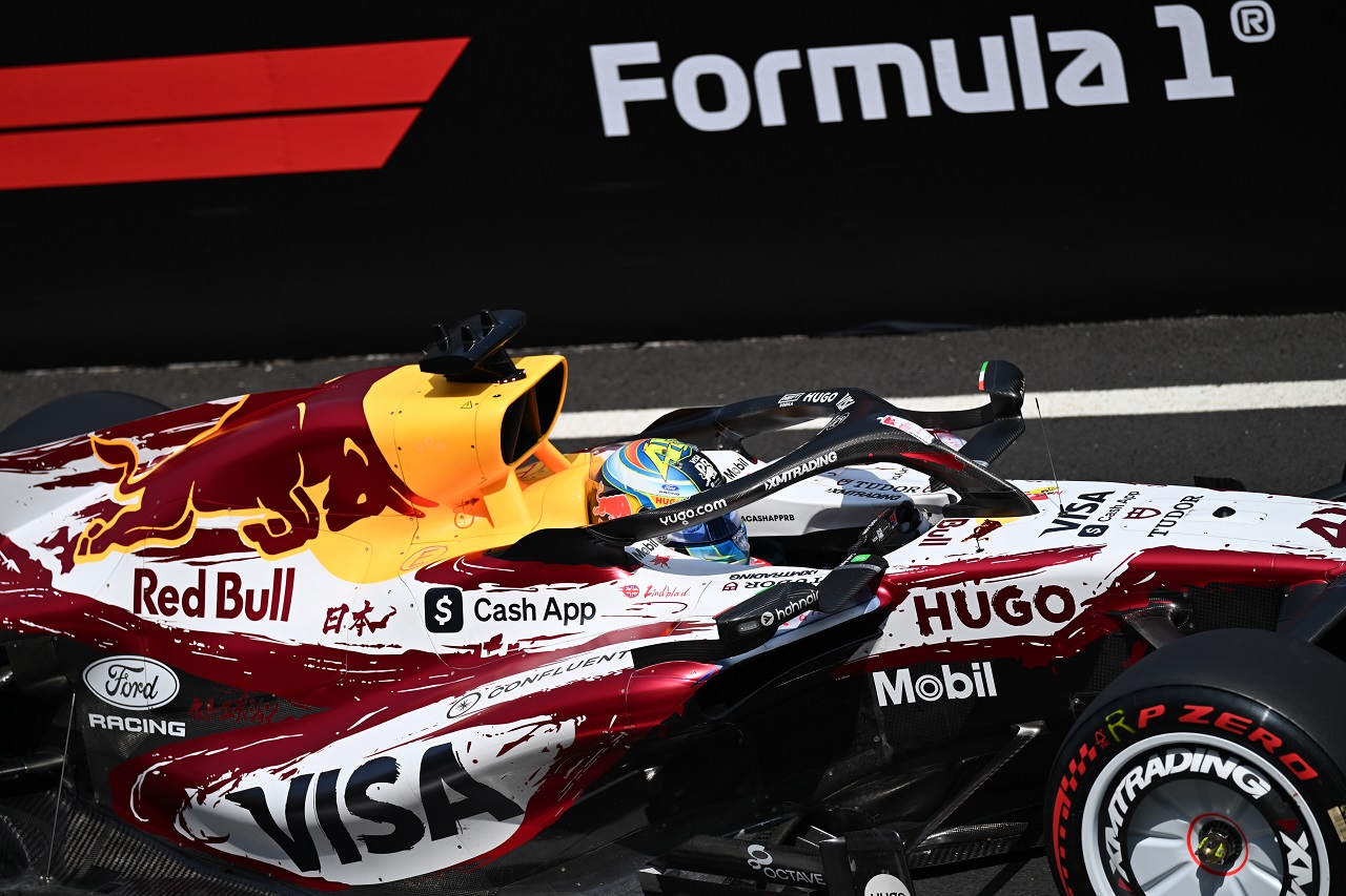 アービッド・リンドブラッド（レーシングブルズ）