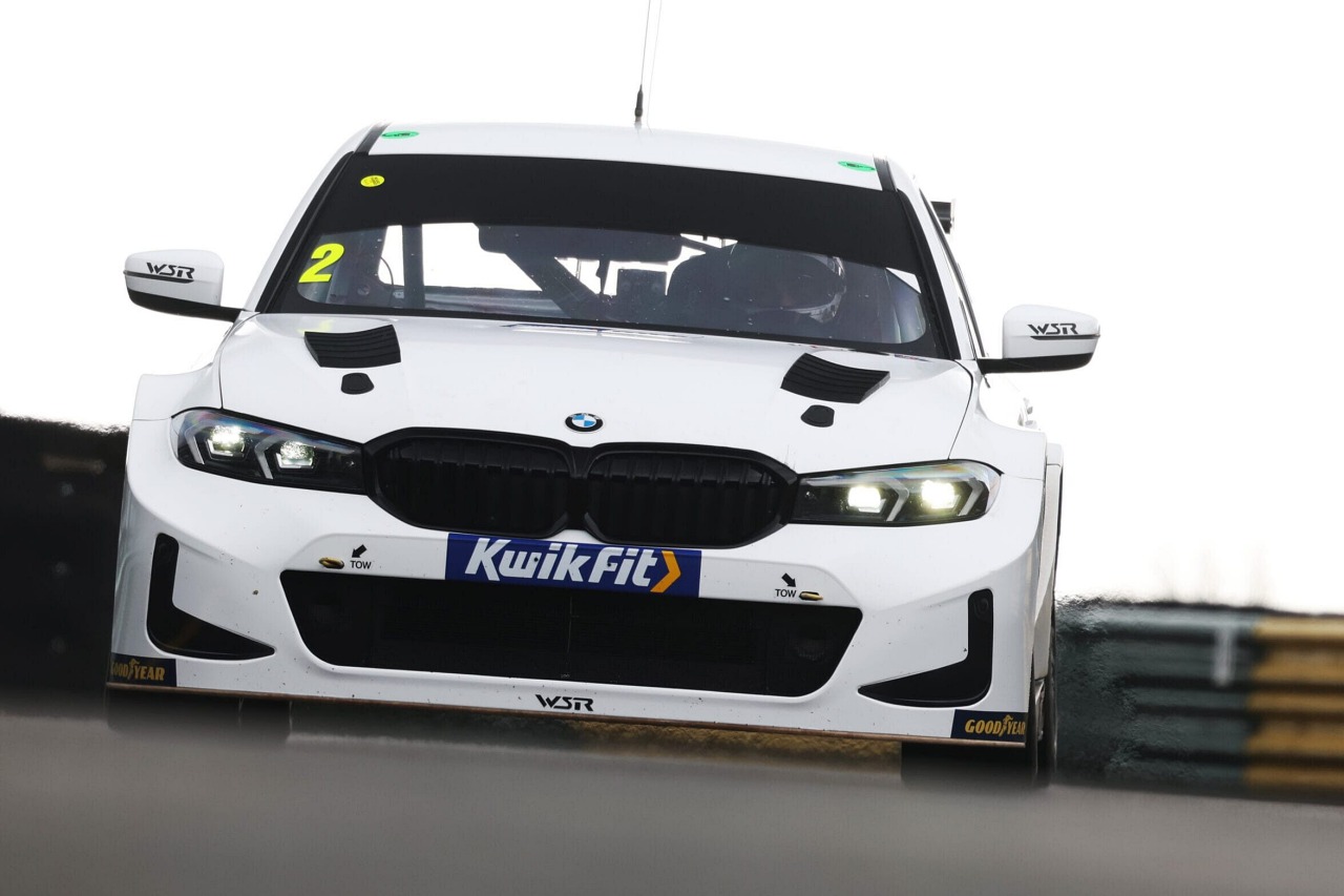 BTCCクロフト公式テストは王者イングラムが初日トップ、BMWデレオンは正式契約前にレコード更新