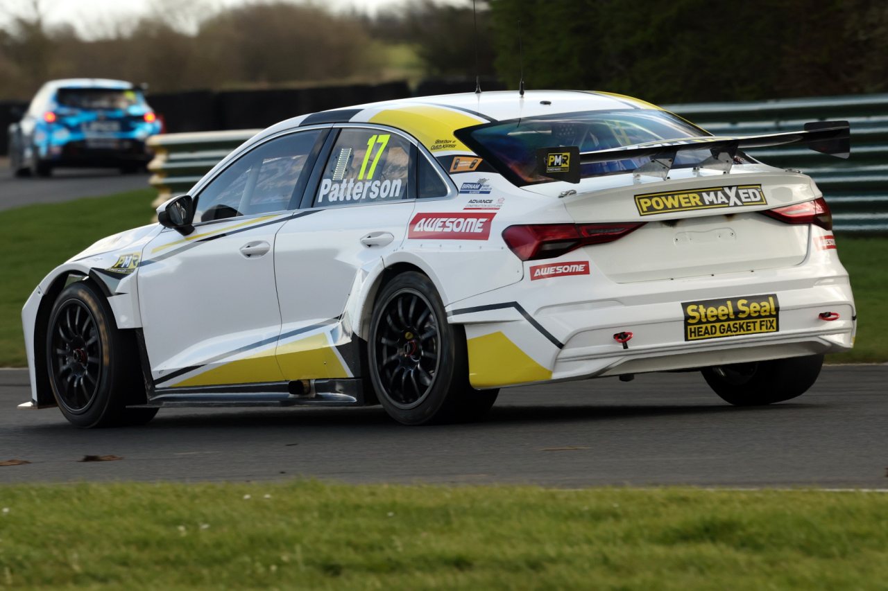 BTCCクロフト公式テストは王者イングラムが初日トップ、BMWデレオンは正式契約前にレコード更新