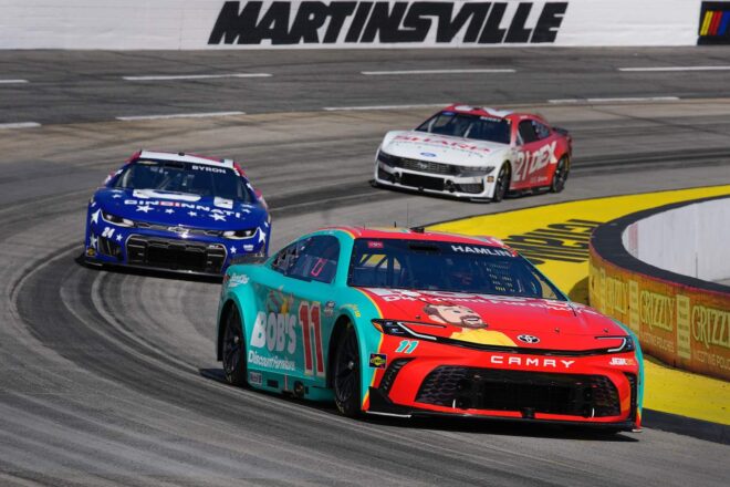 巧みなピット戦略でチェイス・エリオットが今季初優勝。シボレーようやくの未勝利脱出／NASCAR第7戦