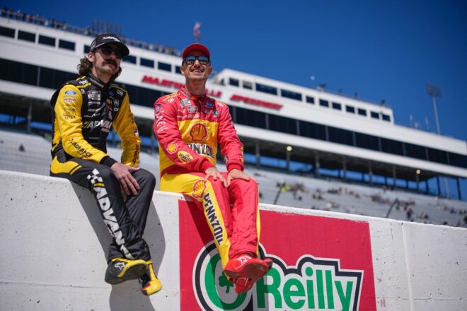 巧みなピット戦略でチェイス・エリオットが今季初優勝。シボレーようやくの未勝利脱出／NASCAR第7戦