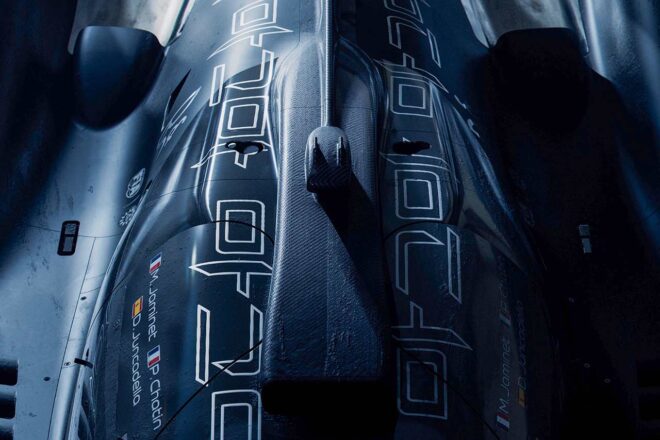 ジェネシスGMR-001