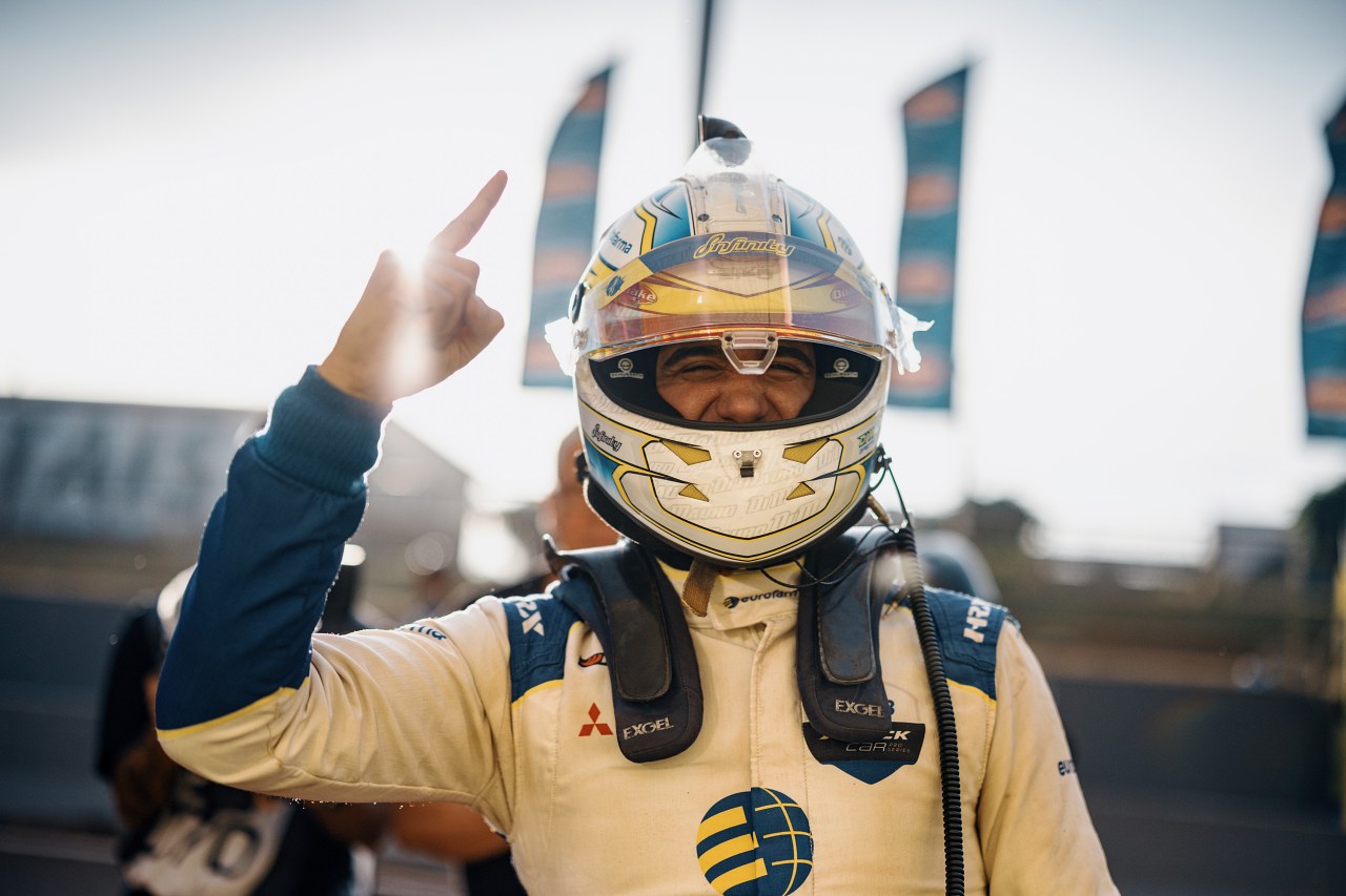 ネルソン・ピケJr.が華麗なオーバーテイクで通算6勝目、フェリペ・マッサも躍進の2位表彰台／SCB第2戦