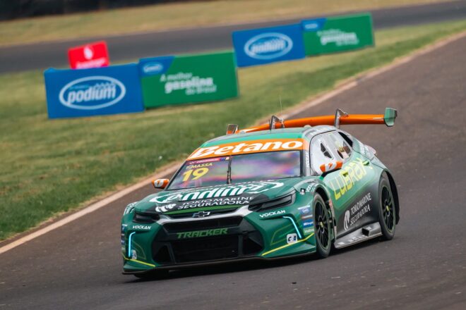 ネルソン・ピケJr.が華麗なオーバーテイクで通算6勝目、フェリペ・マッサも躍進の2位表彰台／SCB第2戦