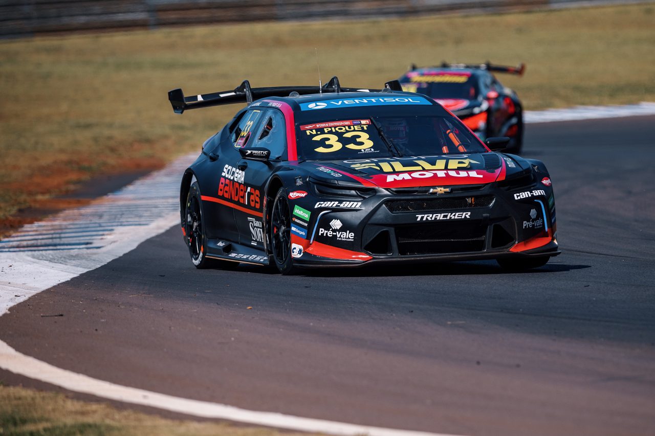 ネルソン・ピケJr.が華麗なオーバーテイクで通算6勝目、フェリペ・マッサも躍進の2位表彰台／SCB第2戦