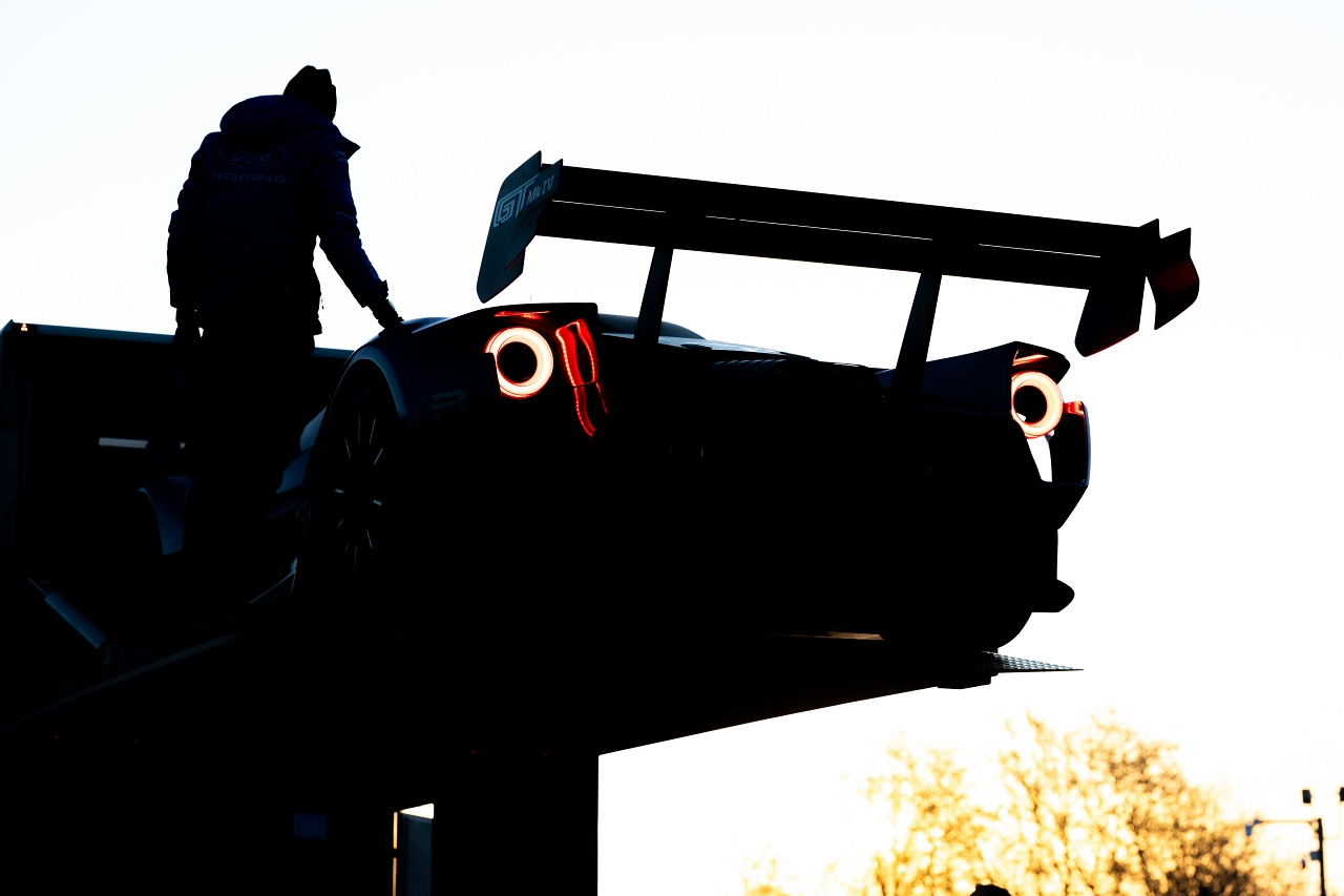 フォード・レーシング、専用モデル『GT Mk IV』がノルドシュライフェでアメリカ車最速の6分15秒977を樹立