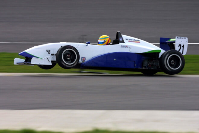 2021年イギリス・フォーミュラ・ルノー・ウインターシリーズ第1戦＆第2戦ロッキンガムに参戦するルイス・ハミルトン（マノー・モータースポーツ）