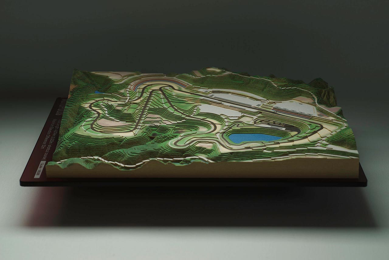 ダイナミックなレイアウトを体験しよう。ユニークな『紙で作る立体地形図キット』にオートポリス追加