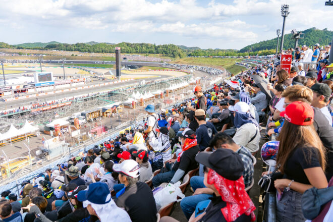 モビリティリゾートもてぎのオーバルコースが、キャンプもできる開放的な観客席に変身。MotoGP日本GPの開催概要が発表