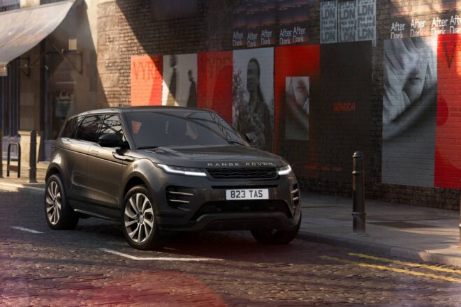 レンジローバー、英国の首都からインスピレーションを得た“LONDON EDITIONS”第一弾の2車種を導入