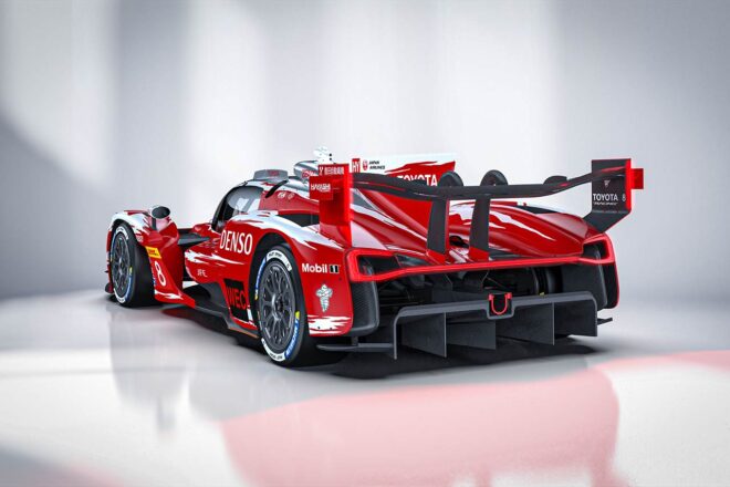 トヨタTR010ハイブリッド