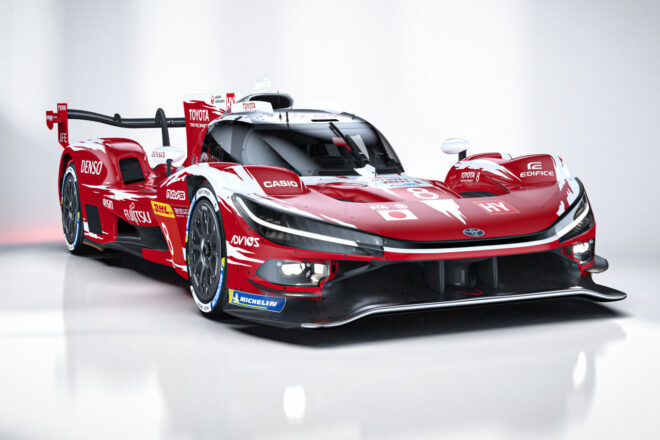 トヨタTR010ハイブリッド