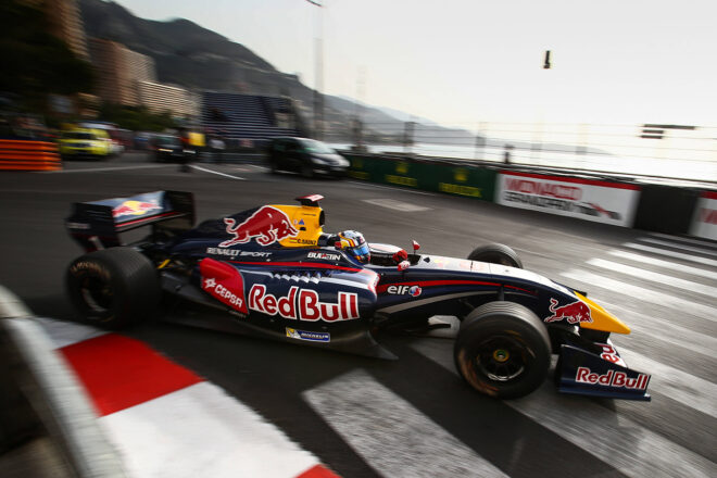 2014年フォーミュラ・ルノー3.5でシリーズチャンピオンに輝いたカルロス・サインツ（ダムス）