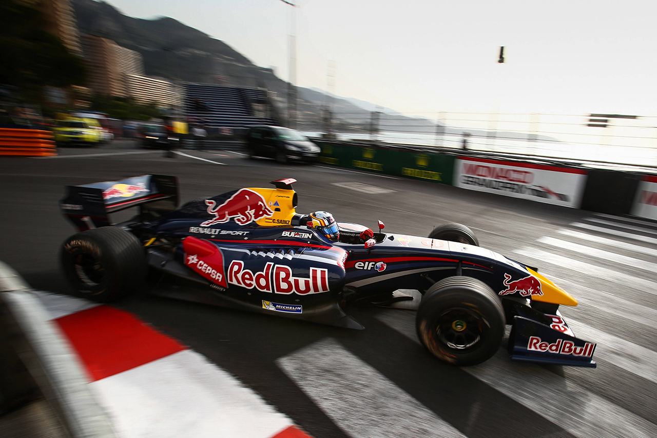 2014年フォーミュラ・ルノー3.5でシリーズチャンピオンに輝いたカルロス・サインツ（ダムス）