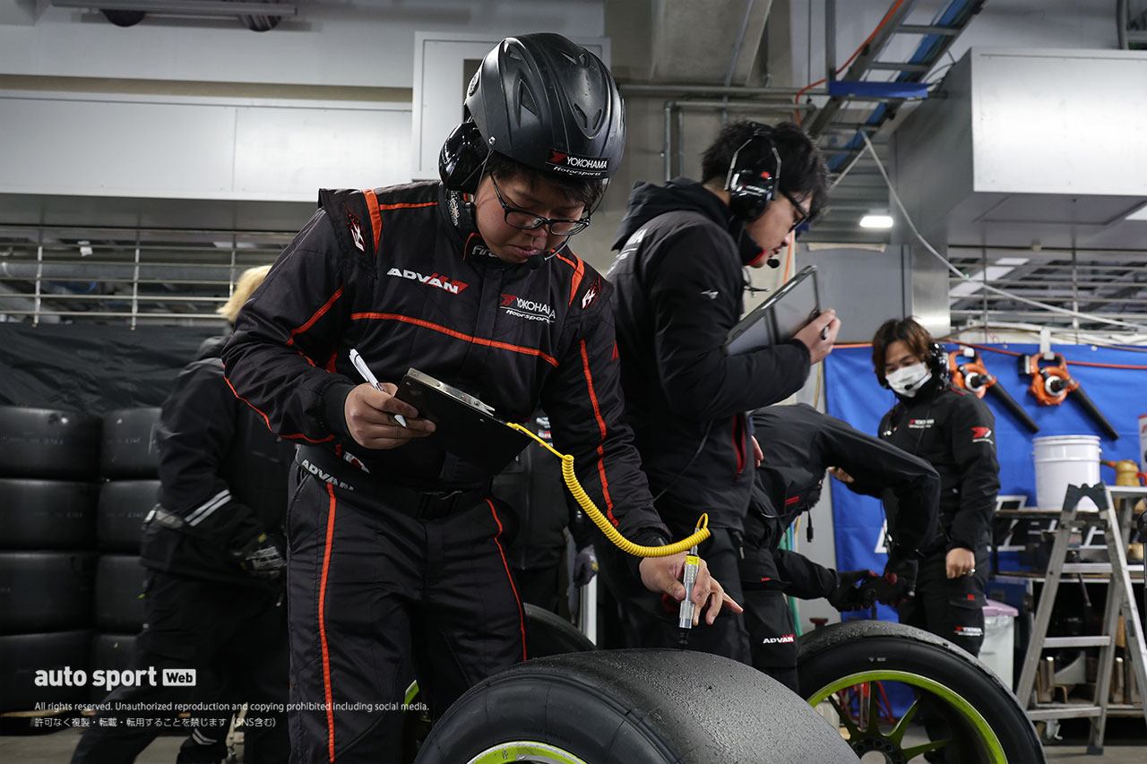 横浜ゴムエンジニア　2026スーパーGT富士公式テスト