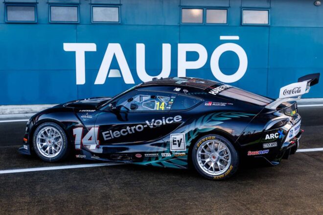 新型トヨタGRスープラ初優勝なるか。NZ連戦に向けBJRが新カラーを披露「雨と低速がカギになる」／RSC