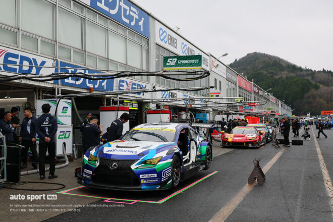 シェイドレーシング RC F GT3（平中克幸／清水英志郎）