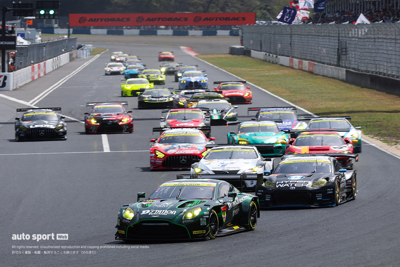 SCレスの開幕戦は随所でバトル勃発も、終始無風のD’stationが圧勝飾る【GT300決勝レポート】