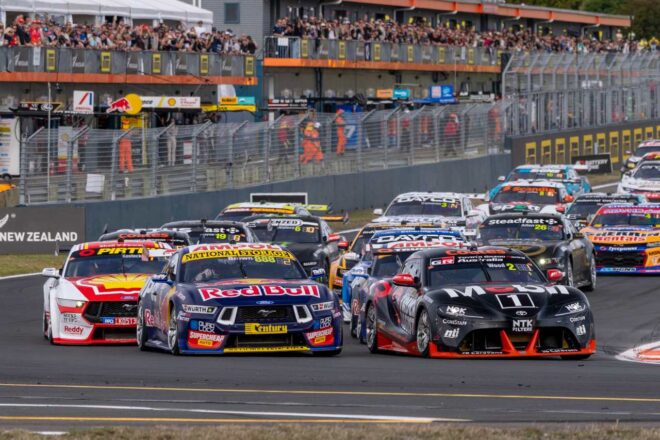 トヨタGRスープラ、低気圧襲来直前に初優勝。ライアン・ウッドがポール・トゥ・ウイン達成／RSC第3戦