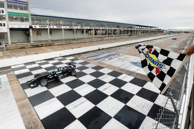 フェラーリ・ドライバー・アカデミー（FDA）が立ち上げたフロリダ・ウインターシリーズ