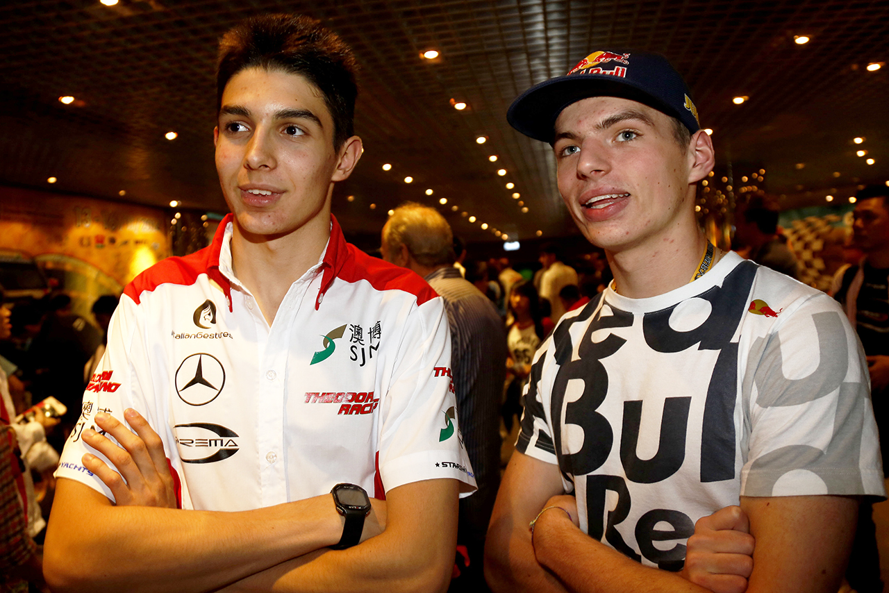 2014年第61回F3マカオGP　エステバン・オコン（SJMセオドール・レーシング・バイ・プレマ）、マックス・フェルスタッペン（VAR）