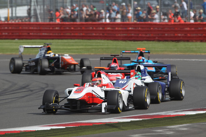 2015年GP3に参戦するエステバン・オコン（ARTグランプリ）