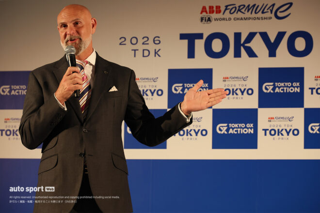 Juju、小池百合子都知事、フォーミュラE CEOが東京都庁で会見「真夏の夜の熱戦を楽しみに」とレースをPR